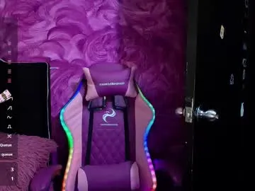 agathauwuart – webcam model profile photo Image 6