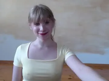 LizaJonnes – webcam model profile photo Image 11