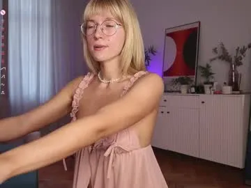 LorrySkye – webcam model profile photo Image 12