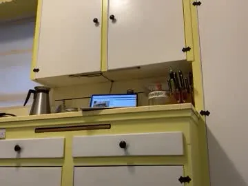 MilanCartier – webcam model profile photo Image 7