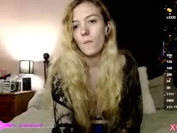 KimAvery – webcam model profile photo Image 2