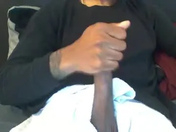 RoxieHart_x – webcam model profile photo Image 3