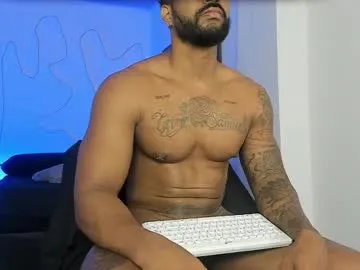 powq05 – webcam model profile photo Image 13