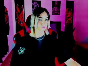 raymondmont – webcam model profile photo Image 10