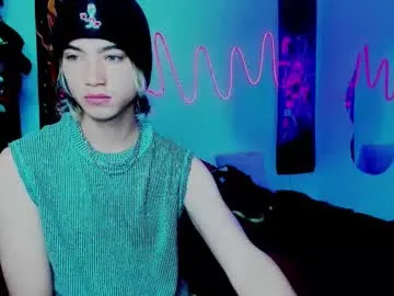 raymondmont – webcam model profile photo Image 16