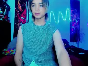 raymondmont – webcam model profile photo Image 18