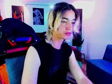 raymondmont – webcam model profile photo Image 3