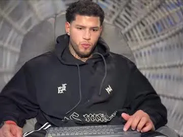 TeenieMarie – webcam model profile photo Image 2