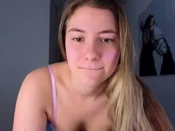 CherrySmirkXXX – webcam model profile photo Image 6