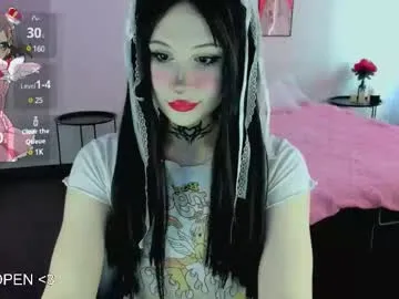 ErzabelLew – webcam model profile photo Image 13