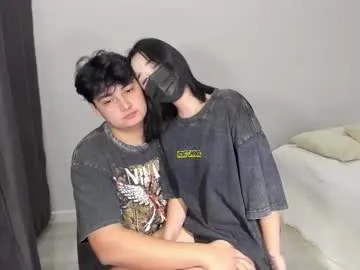 HugeTitties – webcam model profile photo Image 9