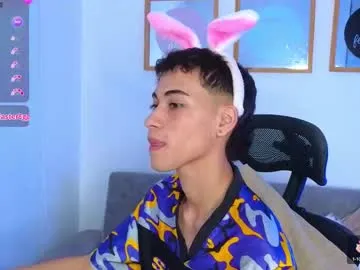 courtney981 – webcam model profile photo Image 14