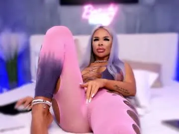 Allure_goldennX – webcam model profile photo Image 2