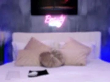 Allure_goldennX – webcam model profile photo Image 3