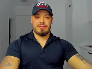 Lotie_Cox – webcam model profile photo Image 2