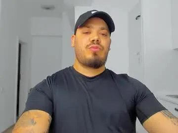 Lotie_Cox – webcam model profile photo Image 8