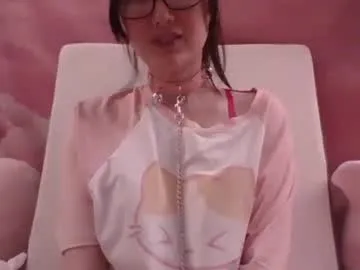 LauraJean – webcam model profile photo Image 10