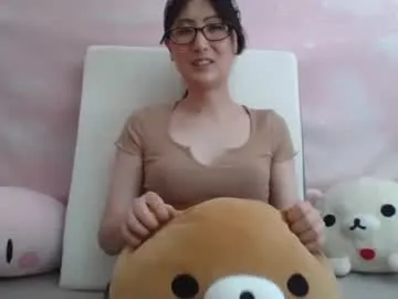 LauraJean – webcam model profile photo Image 2