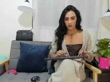 alliecrowns – webcam model profile photo Image 18