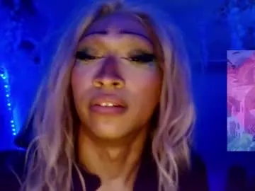 Live with Manchita96_ on FliCam Image 8