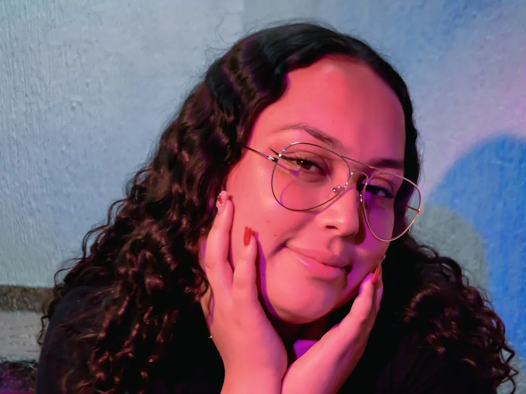 RachelJamees Profile Image