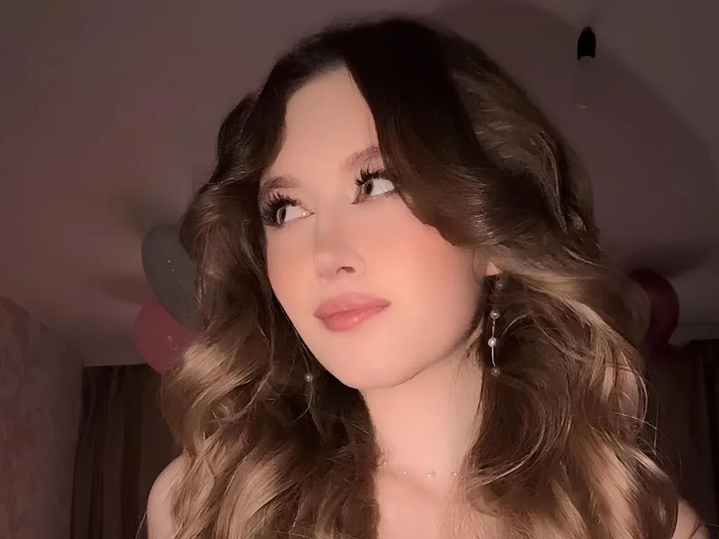 ShannanStoey – webcam model profile photo