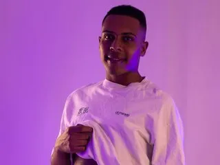 Juhone – webcam model profile photo Image 2