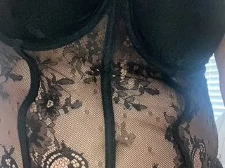 AmaraRice – webcam model profile photo Image 2