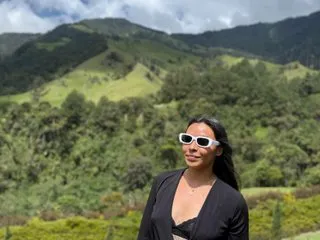 HANNIA_BAILEYS – webcam model profile photo Image 2