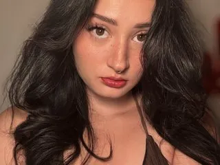 LunaDumont – webcam model profile photo Image 6