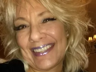 sexmittennjoytoy – webcam model profile photo