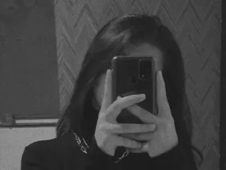 SkyShally – webcam model profile photo