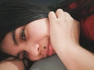 Evelyn_Evyyy – webcam model profile photo Image 4