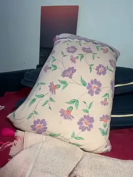 MiaRosel – webcam model profile photo Image 6