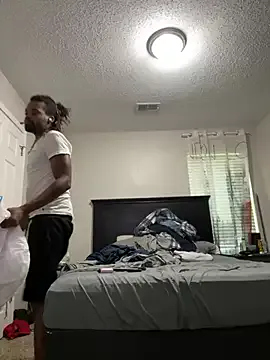 sexmittennjoytoy – webcam model profile photo Image 6