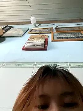 Live with HoneyBaby-001 on FliCam Image 3