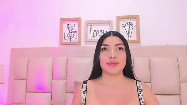 GiaSkye – webcam model profile photo Image 11