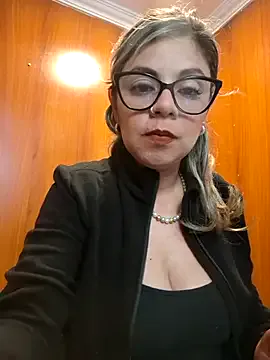 HanaSong – webcam model profile photo Image 14