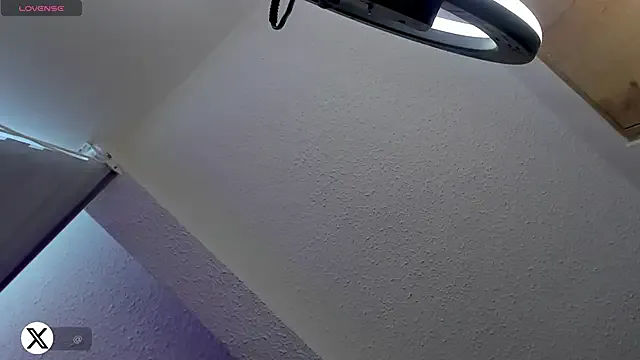 AnthonelaRusso_ – webcam model profile photo Image 3