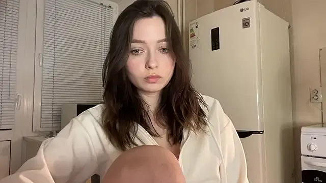 WendiHo – webcam model profile photo Image 6