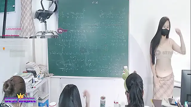 KimKelly13 – webcam model profile photo Image 5