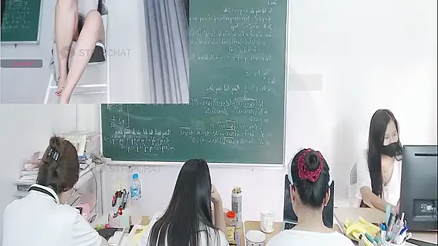 KimKelly13 – webcam model profile photo Image 9