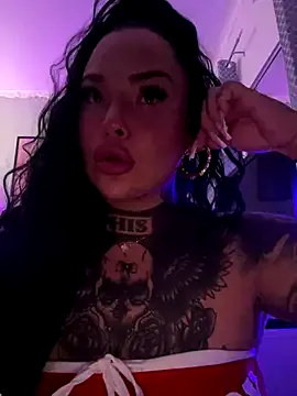 ShainaVaasquez – webcam model profile photo Image 15