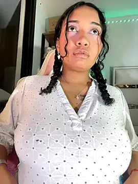 Roxie_Jackson – webcam model profile photo Image 16