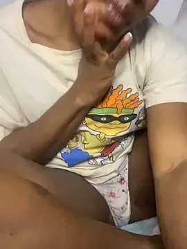 perla_kem_ – webcam model profile photo Image 8