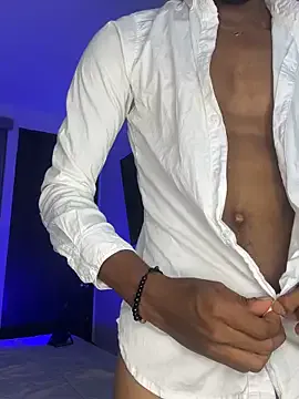 donchico0 – webcam model profile photo Image 19