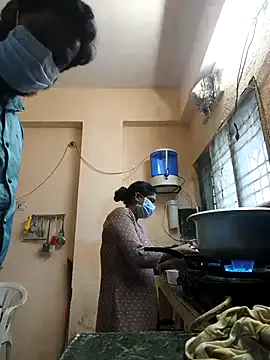 RoxyLyne – webcam model profile photo Image 7