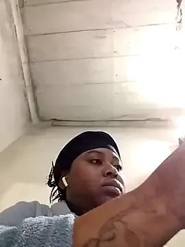 __Miray__ – webcam model profile photo Image 10