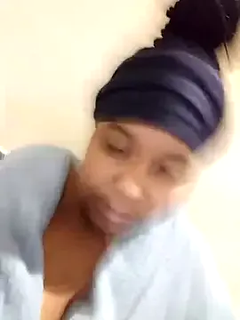 __Miray__ – webcam model profile photo Image 13