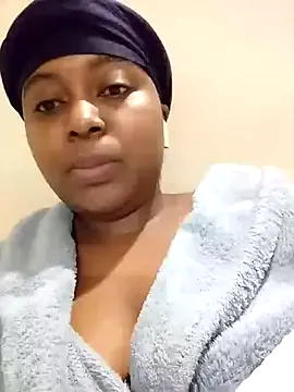 __Miray__ – webcam model profile photo Image 9